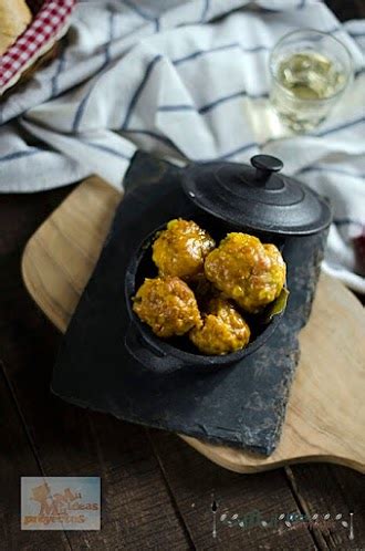 ALBONDIGAS DE POLLO CON SALSA DE ALMENDRAS Mil Ideas Mil Proyectos