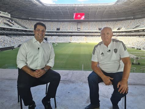 Felipão avalia Ancelotti e opina sobre técnico estrangeiro na Seleção