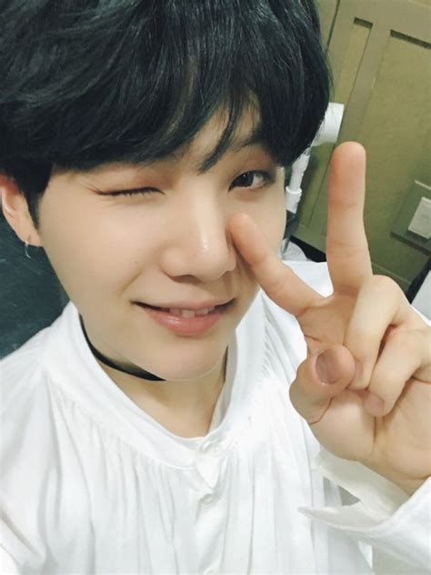 MIN YOONGI E OS TIROS DELE MEU DEUS UM DIA EU AINDA MORRO DO CORAÇÃO