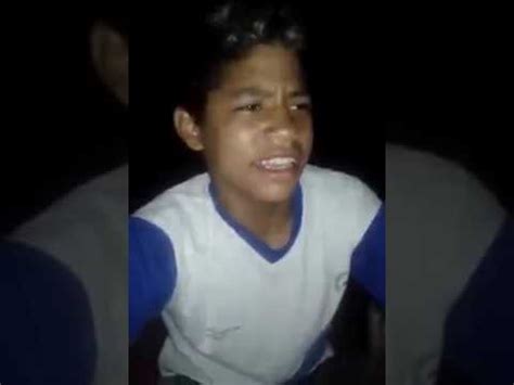 Menino grava um video após tranzar gay YouTube