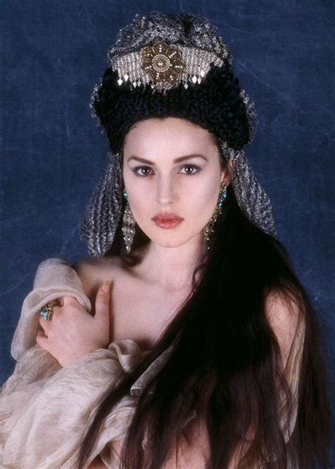 Monica Bellucci For Bram Stokers Dracula 1992 Bram Stokers