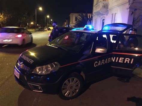 Fuori Casa Per La Festa Del Santo Patrono Anziani Derubati