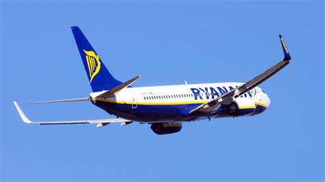 Wielka Brytania Awaryjne L Dowanie Samolotu Ryanair Z Krakowa