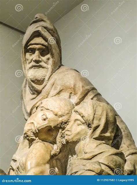 Michelangelo Pieta Statue Editorial Image | CartoonDealer.com #13685858