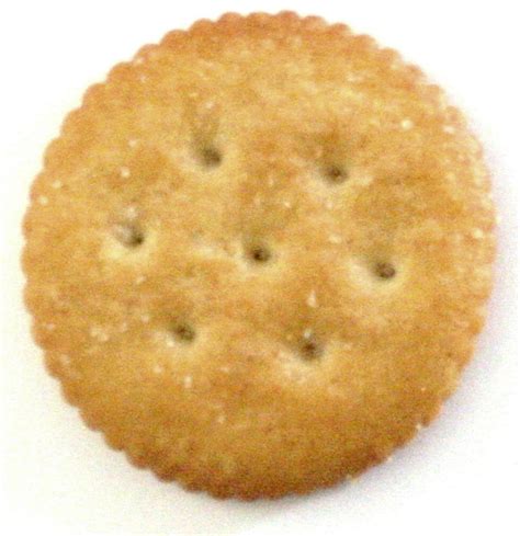 File:Ritz cracker.jpg - Wikimedia Commons