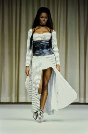 Model Naomi Campbell Walks Azzedine Alaia Editorial Stock Photo Stock