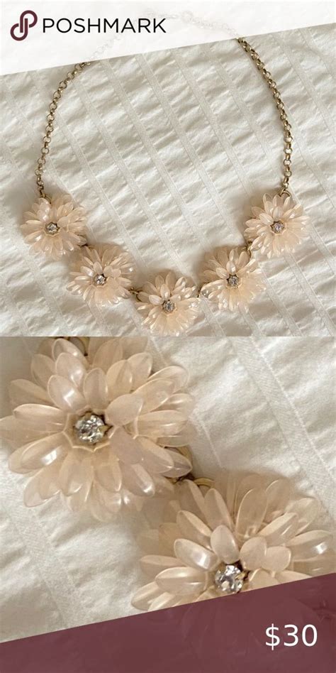 Jcrew Blush Pink Floral Statement Necklace Summer Looks Pink Floral