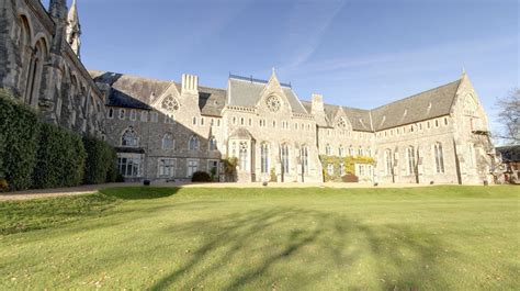 St Edmunds School Canterbury Частная школа St Edmunds School