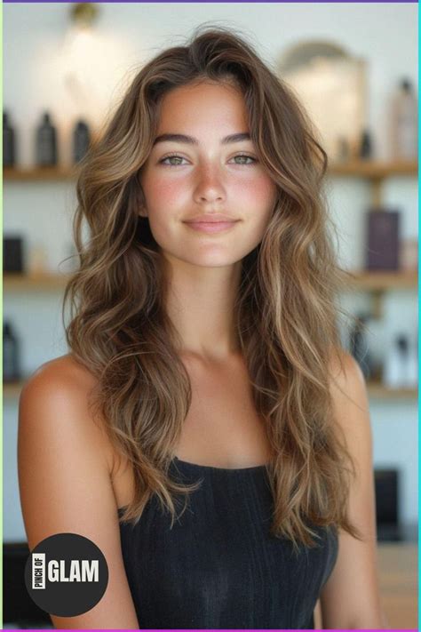 Fashionable And Stylish 12 Hairstyles For Big Foreheads To Try Large