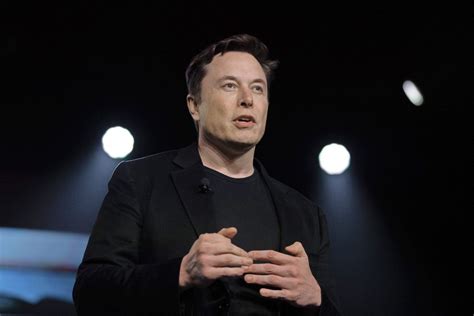 Bild Zu Elon Musk Verkauft Abermals Tesla Aktien Im Milliardenwert