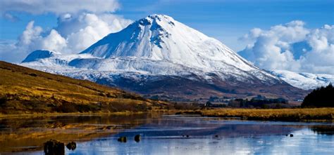 Sunrise at Mount Errigal – WANDER IRELAND