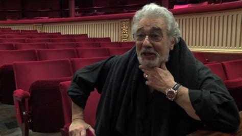 Placido Domingo conducts the Royal Opera House's Tosca - BBC News