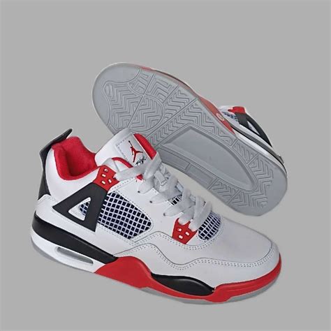 Кросівки підліткові Nike Air Jordan 4 Retro.найк Джордан 4: 1 750 грн ...