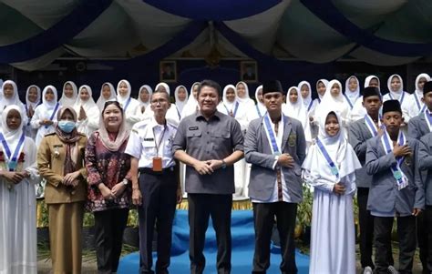 Hd Hadiri Wisuda Tahfidz Alquran Juz Program Gubernur Sumsel