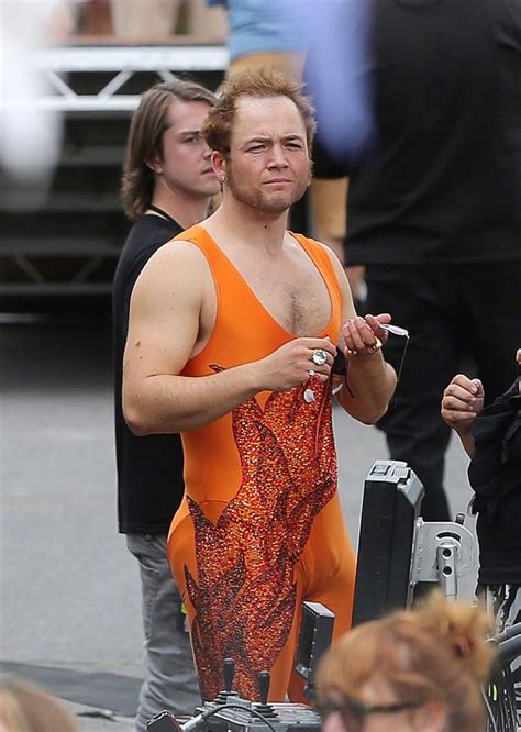 Taron Egerton primeras imágenes desde el set de la película Rocketman