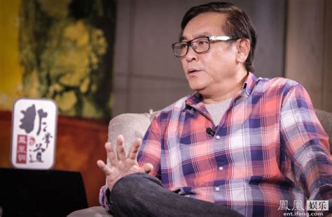 Kinh khủng khi diễn mà hot girl chỉ đọc Tuổi Trẻ Online