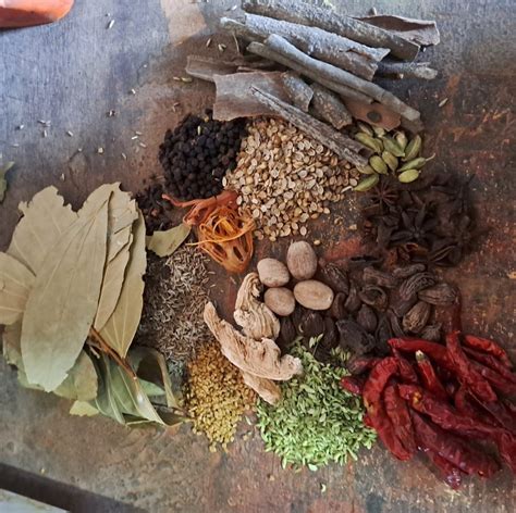 Sabut Garam Masala Packaging Size Kg At Rs Kg In Kanpur Id