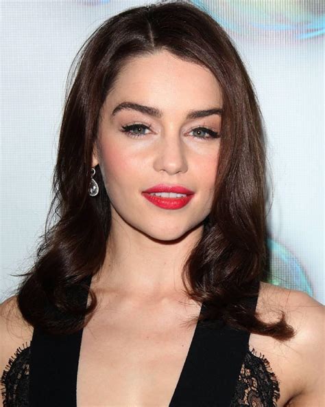 She Knows How To Look Pretty Or Look Sexy Or Hot Get Yourself A Woman Who Can Do That R