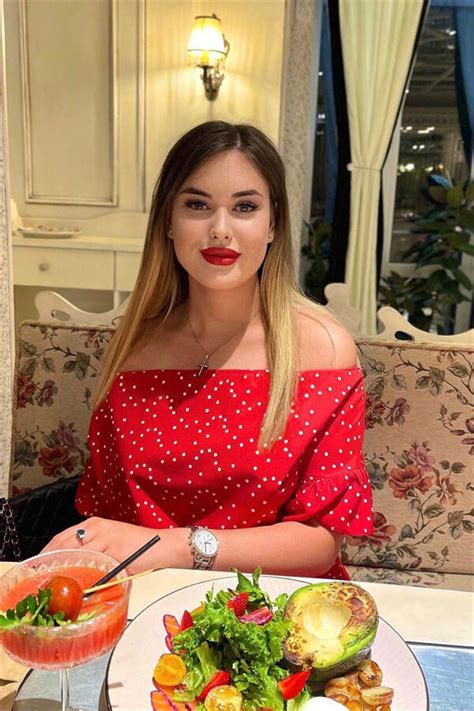 Wonderful Olga 25 y o from Jūrmala with Blonde hair ID 802606 LadaDate