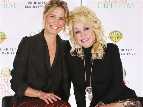 Dolly Parton And Jennifer Nettles Talk “christmas Of Many Colors” And Their Own Christmas