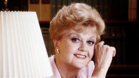 Angela Lansbury Dies: 'Murder, She Wrote' Star Was 96