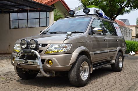 Galeri Foto Modifikasi Mobil Isuzu Panther Terbaru Modif Motor Mobil