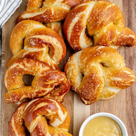 Homemade Honey Mustard Pretzels The Novice Chef