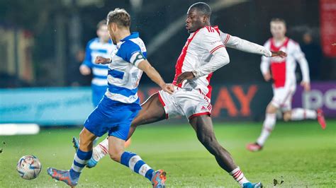 Pec Houdt Brobbey Van Scoren Af En Speelt Doelpuntloos Gelijk Bij Jong