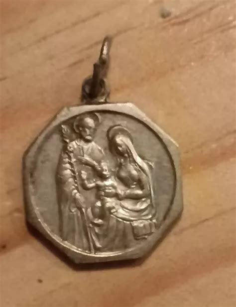 MÉDAILLE RELIGIEUSE ANCIENNE Jerusalem Famille De Jésus Christ Joseph