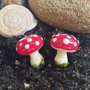 Super Cute Red Mushroom Glass Beads Pretty Lampwork Mushrooms Bead