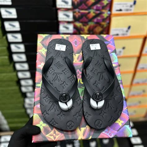 D P T Ng Nam I Bi N T Ng Dsq L V D G G C T Ng C C M U Hot