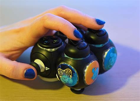 Microsoft Introduces Customizable Proteus Xbox Controller For Disabled