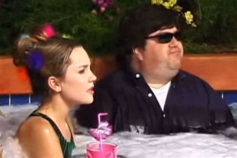 Amanda Bynes And Dan Schneider’s Creepy Jacuzzi Sketch Questioned In Explosive ‘Quiet On The Set ...