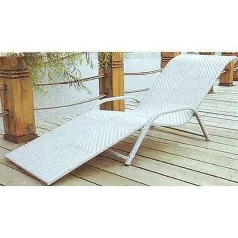 Aura Global White Pool Loungers at Rs 13500 in Mumbai | ID: 6362834497