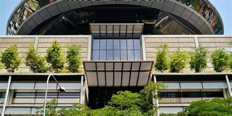 Founder of collapsed oil trader facing multiple criminal charges dies ...