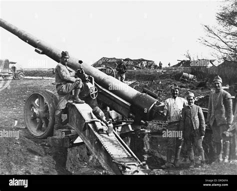 Ww1 Artillery Hi Res Stock Photography And Images Alamy