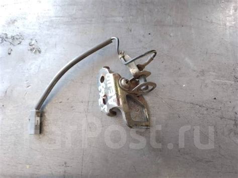 Петля замка крышки багажника Toyota Sprinter AE110, AE111, AE114 купить ...