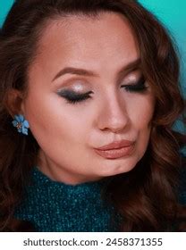 Soft Nude Shimmery Glamour Makeup Look Stock Photo 2458371355 Shutterstock