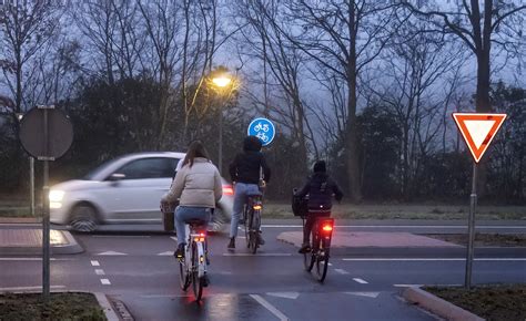 Fietsroutes Naar Middelbare Scholen Vaak Nog Te Onveilig Voor