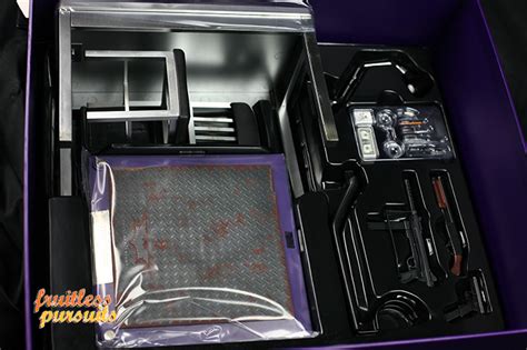 Fruitless Pursuits Review The Dark Knight Hot Toys DX The Joker Scale Collectible