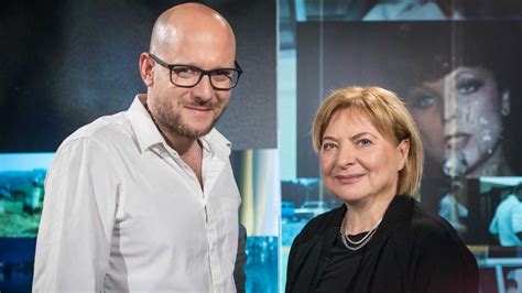 Rekonstrukcja cyfrowa TVP Magdalena Łazarkiewicz o filmach i serialach