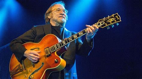 10 Best Stephen Stills Songs of All Time - Singersroom.com