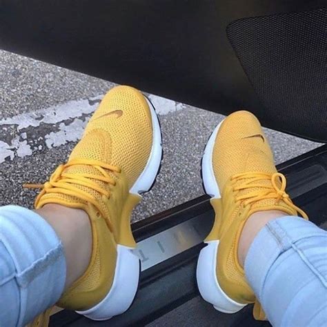 Tênis nike air presto na cor amarela Queremos um de cada cor por favor