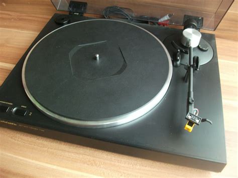 Schöner Marantz TT400 Plattenspieler Belt Drive Turntable schwarz TT ...