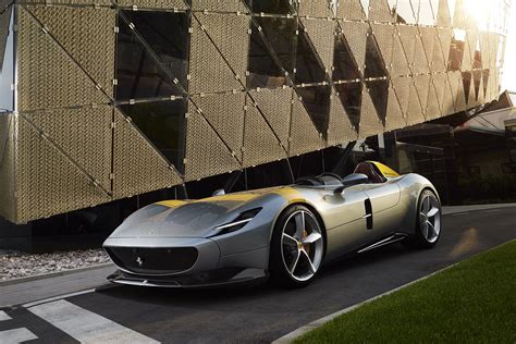 Ferrari Dévoile Les Monza Sp1 Et Sp2 Luxury Car Magazine