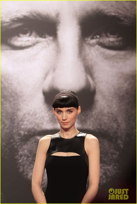 Daniel Craig & Rooney Mara Premiere 'Dragon Tattoo' in Berlin: Photo ...