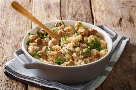 Receita de Risoto de Quinoa Cogumelos e Alho Poró Boomi