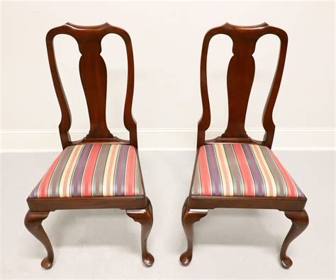 Henkel Harris 105s 22 Wild Black Cherry Queen Anne Dining Side Chairs Pair A For Sale At 1stdibs