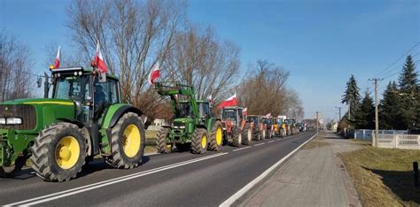 Protest Rolnik W W Pi Tek Blokady Na Autostradzie A Gdzie Dok Adnie