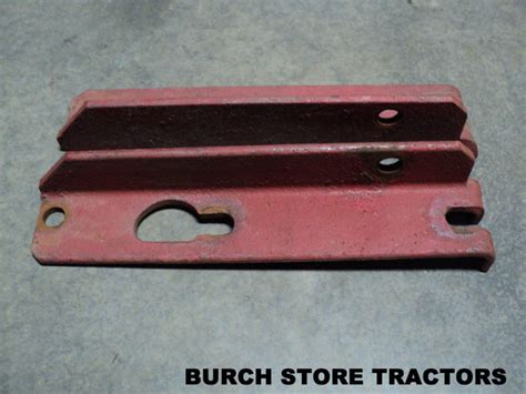 Pair Of Drawbar Axle Mounts For Farmall H Tractor 43689d Free Shippi